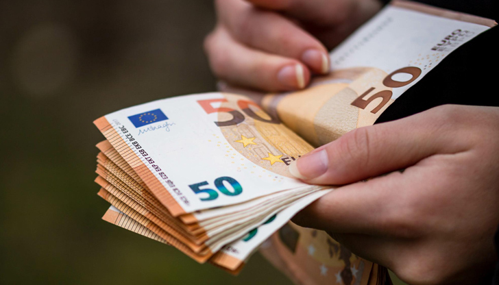 ЕС: Еврото държи 20% от световните резерви