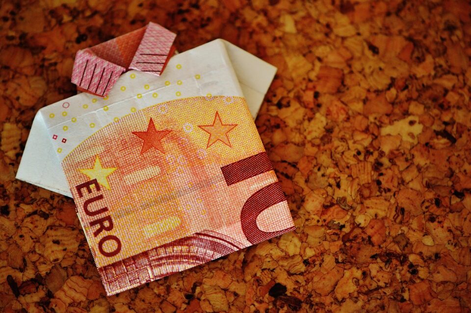 Срочни депозити – видове и лихвени проценти